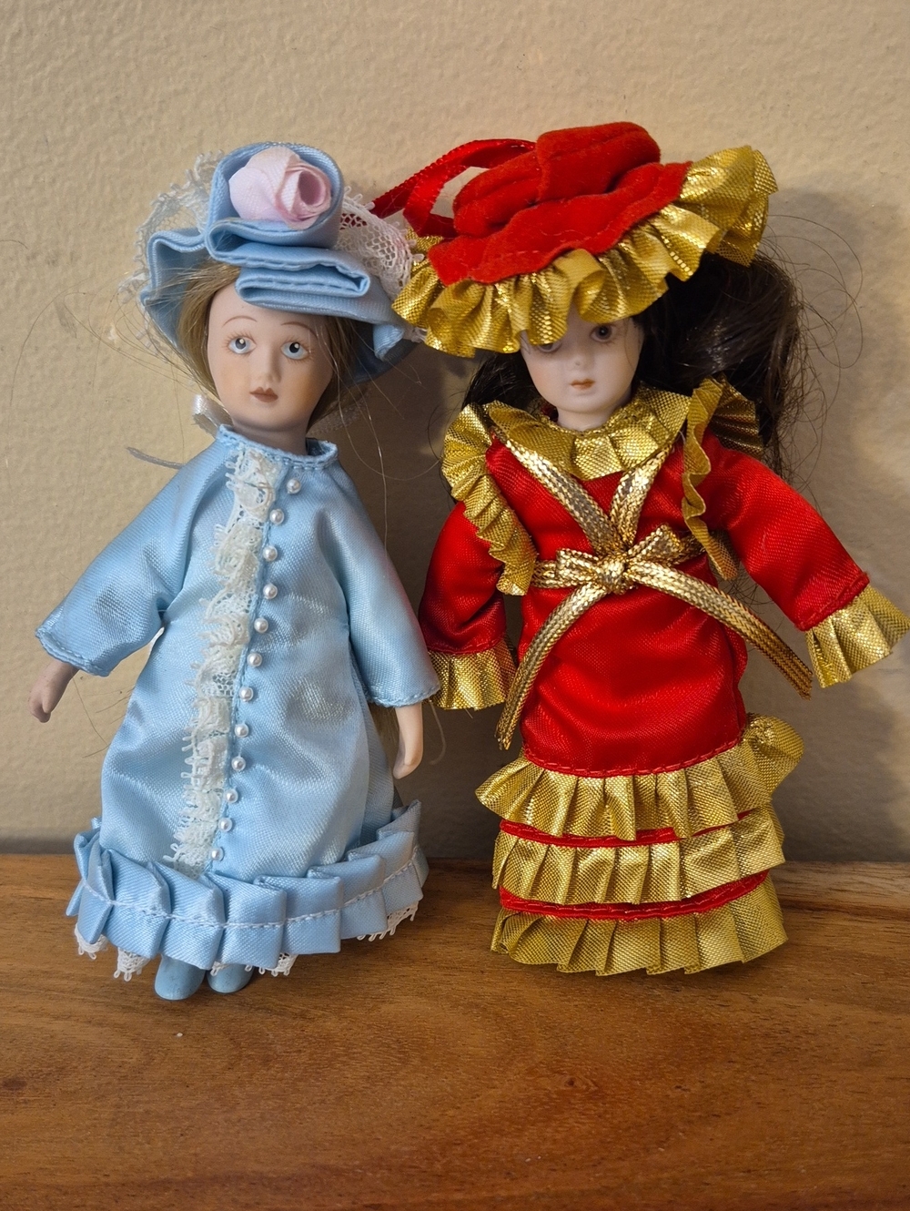 Danbury Mint The Ladies of Fashion Assorted Mini Doll Ornaments- Full Set of 25 - Picture 9 of 16